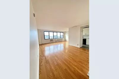 500 Central Ave #717, Union City, NJ 07087 - Photo 2