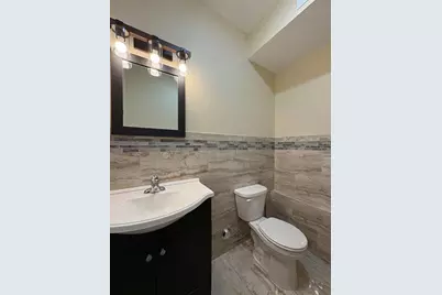 25 Jewett Ave, Jersey City, NJ 07304 - Photo 10