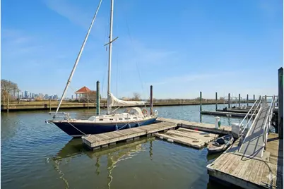 109 Shearwater Ct East #22, Jersey City, NJ 07305 - Photo 10