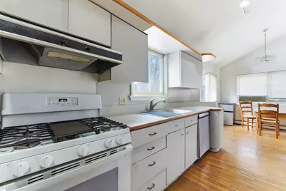 2455 3rd St, Fort Lee, NJ 07024 - Photo 6