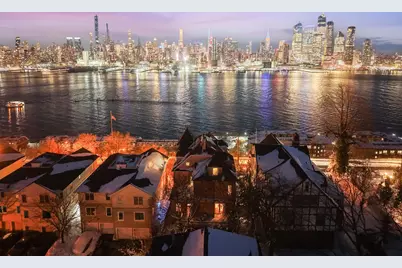31 Hamilton Ave, Weehawken, NJ 07086 - Photo 1