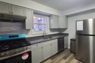 150 New York Ave, Jersey City, NJ 07307 - Photo 8