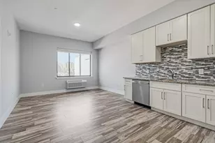 424 Whiton St, Jersey City, NJ 07304 - Photo 4