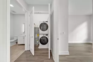 121 34th St, Union City, NJ 07087 - Photo 8