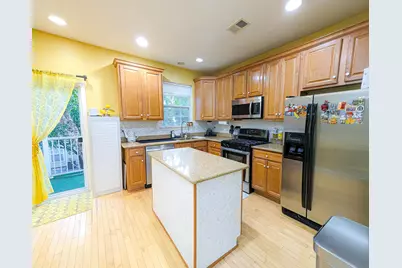 47 Mallard Pl #47, Secaucus, NJ 07094 - Photo 8