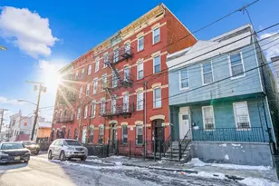 35 Harmon St, Jersey City, NJ 07304 - Photo 22