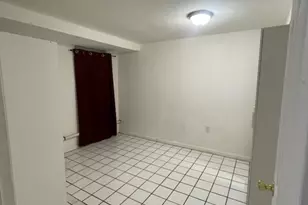 118 Williams Ave, Jersey City, NJ 07304 - Photo 16