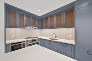 2 Shore Ln, Jersey City, NJ 07310 - Photo 4