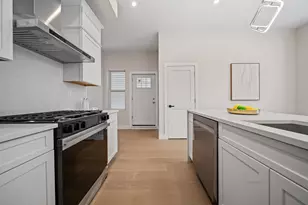 31 Graham St, Jersey City, NJ 07307 - Photo 4