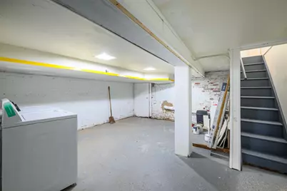 103 Crescent Ave, Jersey City, NJ 07304 - Photo 32