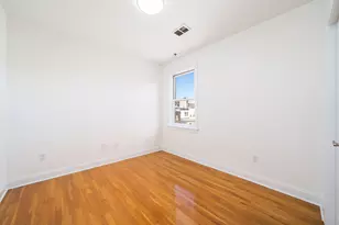 528 47th St, Union City, NJ 07047 - Photo 8