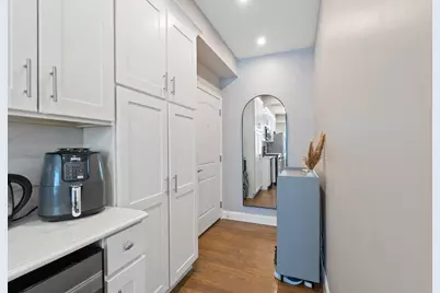 16 Troy St #201, Jersey City, NJ 07307 - Photo 6