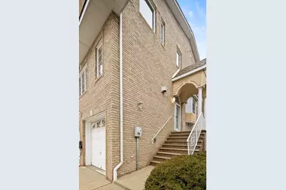 12 Liberty Ct, Secaucus, NJ 07094 - Photo 2