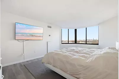 1633 Harmon Cove Tower #1633, Secaucus, NJ 07094 - Photo 16