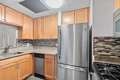 187 Wayne St #106C, Jersey City, NJ 07302 - Photo 8