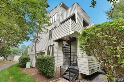 798 Spinnaker Ct #798, Secaucus, NJ 07094 - Photo 32