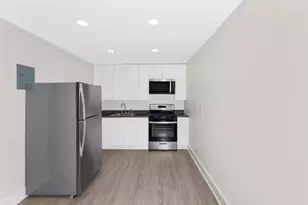 423 Avenue C, Bayonne, NJ 07002 - Photo 2