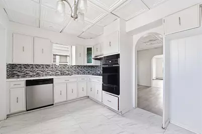 97 West 35th St, Bayonne, NJ 07002 - Photo 16