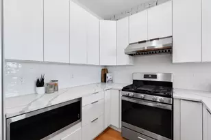 94 Van Horne St, Jersey City, NJ 07304 - Photo 6