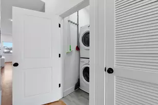 94 Van Horne St, Jersey City, NJ 07304 - Photo 16