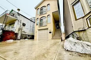 91 W 20th St, Bayonne, NJ 07002 - Photo 2