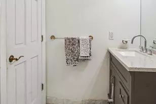 203 Shearwater Ct W, Jersey City, NJ 07305 - Photo 8