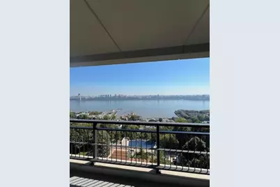 2 Horizon Rd #1423, Fort Lee, NJ 07024 - Photo 12