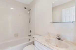 529B Martin Luther King Jr Dr, Jersey City, NJ 07304 - Photo 8