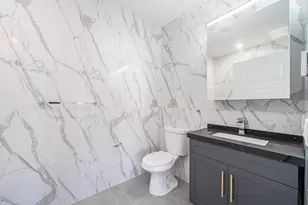 211 Baldwin Ave, Jersey City, NJ 07306 - Photo 12