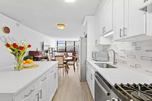 7002 Blvd E, Guttenberg, NJ 07093 - Photo 2