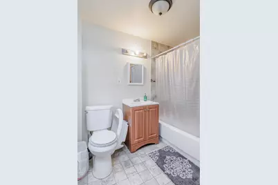 77 Wallis Ave, Jersey City, NJ 07306 - Photo 14