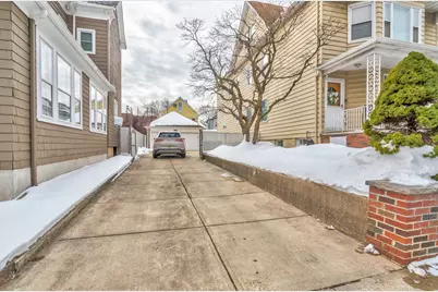 28 West 37th St #3, Bayonne, NJ 07002 - Photo 2