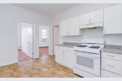 121 West 19th St #2R, Bayonne, NJ 07002 - Photo 2