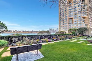 7002 Blvd E, Guttenberg, NJ 07093 - Photo 14