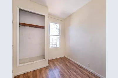 256 Clinton Ave, Jersey City, NJ 07304 - Photo 8