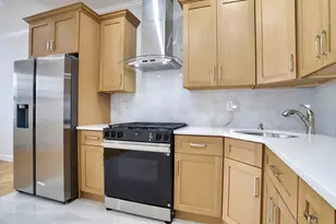 915 Central Ave, Union City, NJ 07087 - Photo 4