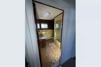 98 West 27th St, Bayonne, NJ 07002 - Photo 8