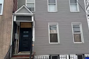192 Halladay St, Jersey City, NJ 07304 - Photo 1