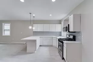 11 Holmes Ave, Jersey City, NJ 07306 - Photo 2