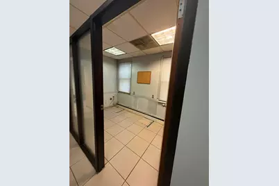 989 Broadway, Bayonne, NJ 07002 - Photo 18