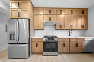 124 Glenwood Ave, Jersey City, NJ 07306 - Photo 4