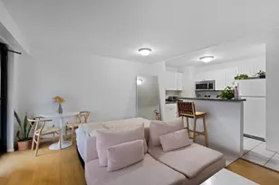 135 Montgomery St, Jersey City, NJ 07302 - Photo 4