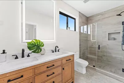 249 Bergen Ave #Penthouse, Jersey City, NJ 07305 - Photo 32