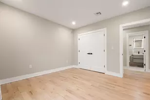 211 Summit Ave, Jersey City, NJ 07304 - Photo 10