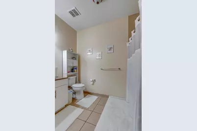 172 Culver Ave #204, Jersey City, NJ 07305 - Photo 4