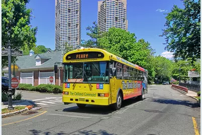 395 Kingston Ct, West New York, NJ 07093 - Photo 18