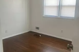 105 Evergreen St, Bayonne, NJ 07002 - Photo 16