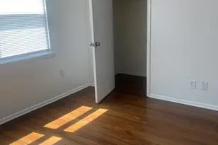 105 Evergreen St, Bayonne, NJ 07002 - Photo 4