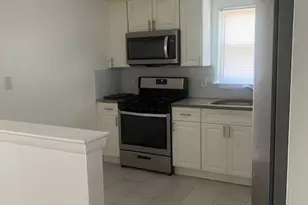 105 Evergreen St, Bayonne, NJ 07002 - Photo 6