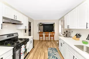 1011 Avenue C, Bayonne, NJ 07002 - Photo 14